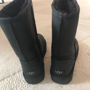 UGG classic black style 5275 boots 8